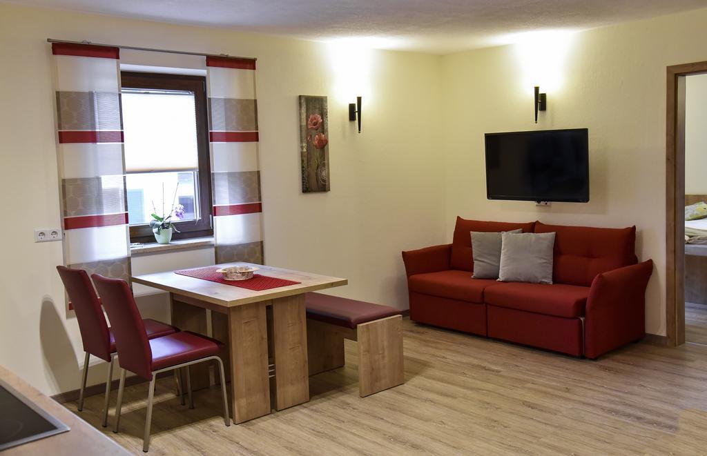 Landhotel Zum Adler Oberbechingen المظهر الخارجي الصورة