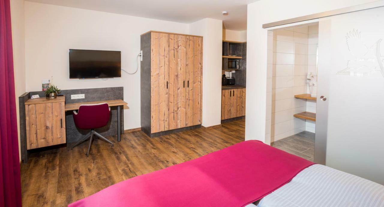 Landhotel Zum Adler Oberbechingen المظهر الخارجي الصورة